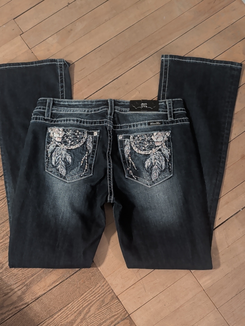 Miss Me Size 33 Boot Cut Jeans.    Excellent Condition